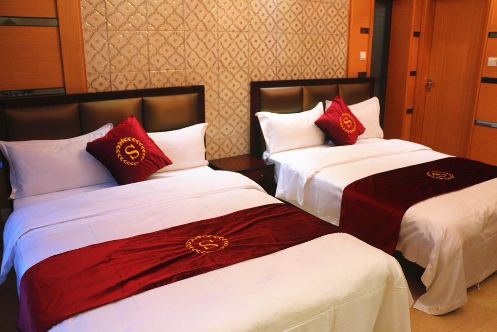 She & He Service Apartment Huifeng Kanton Exteriér fotografie