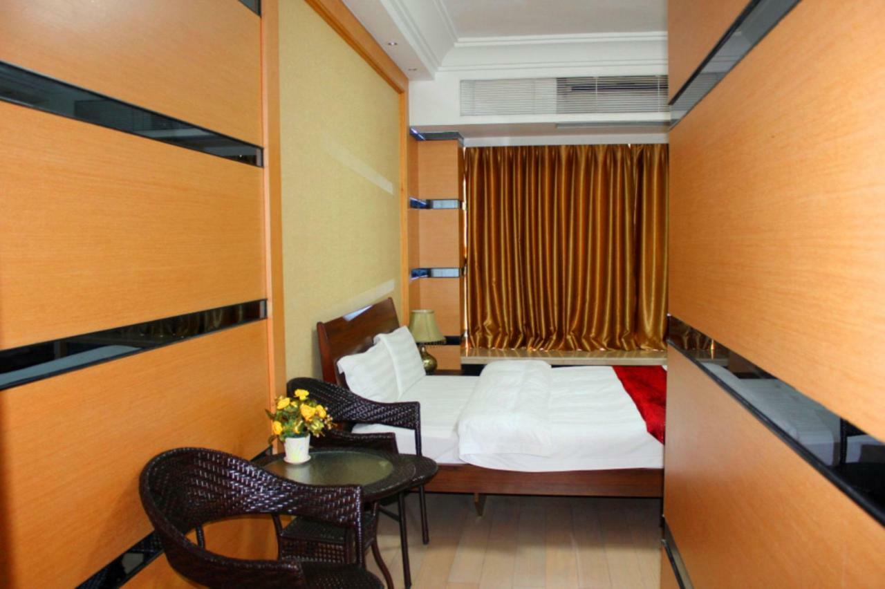 She & He Service Apartment Huifeng Kanton Exteriér fotografie