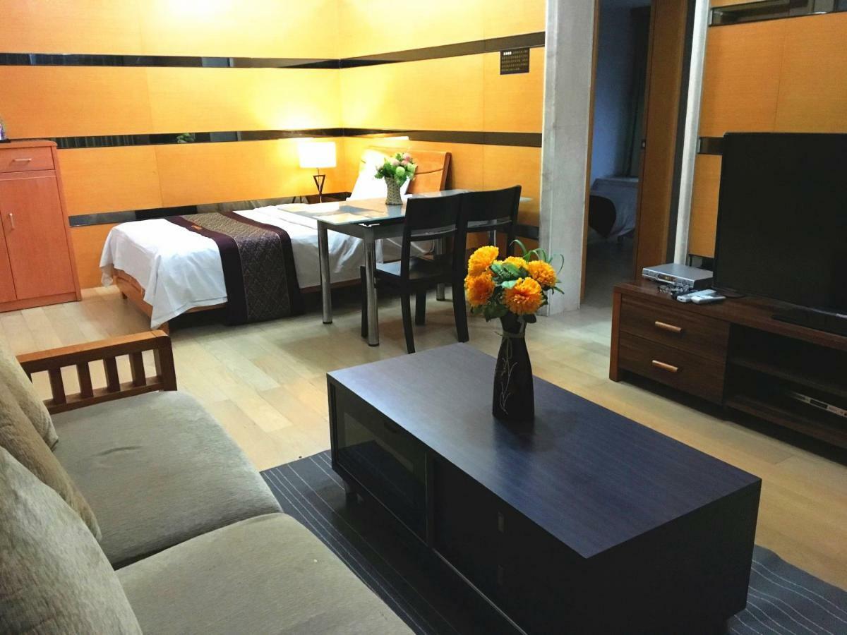 She & He Service Apartment Huifeng Kanton Exteriér fotografie